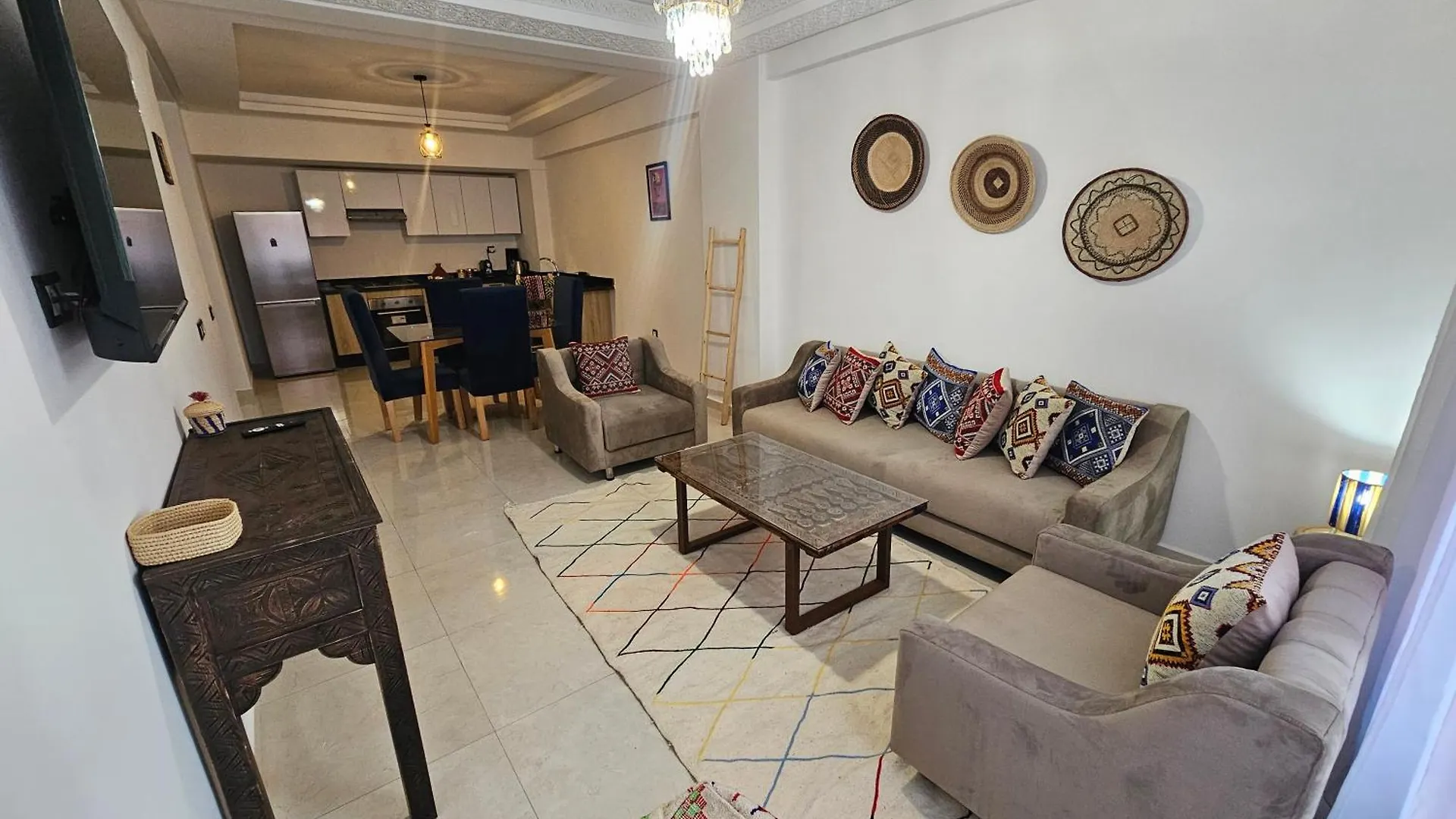 Charming Apartment In Эс-Сувейра